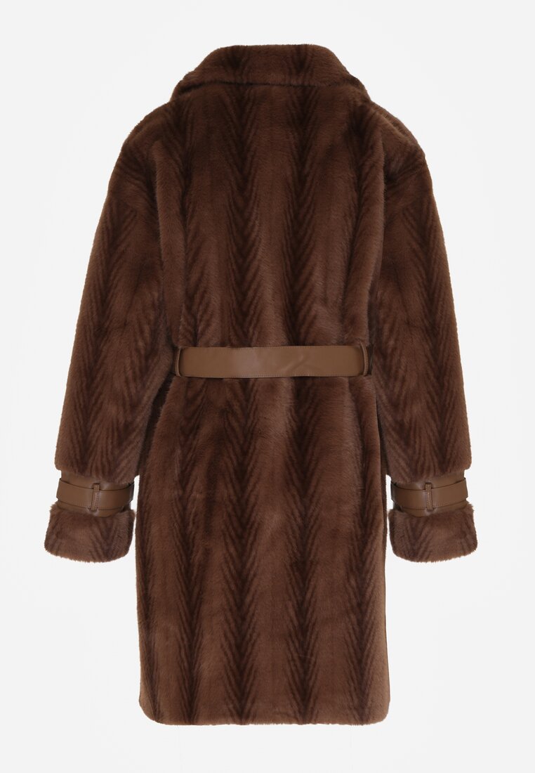 Brązowy Futrzany Płaszcz z Wiązanym Paskiem i Ozdobnymi Sprzączkami Felryna