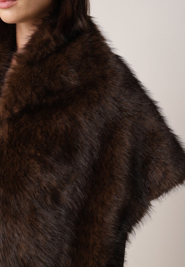 Brązowe Ponczo Etola z Futerka w Stylu Szala Cahreva