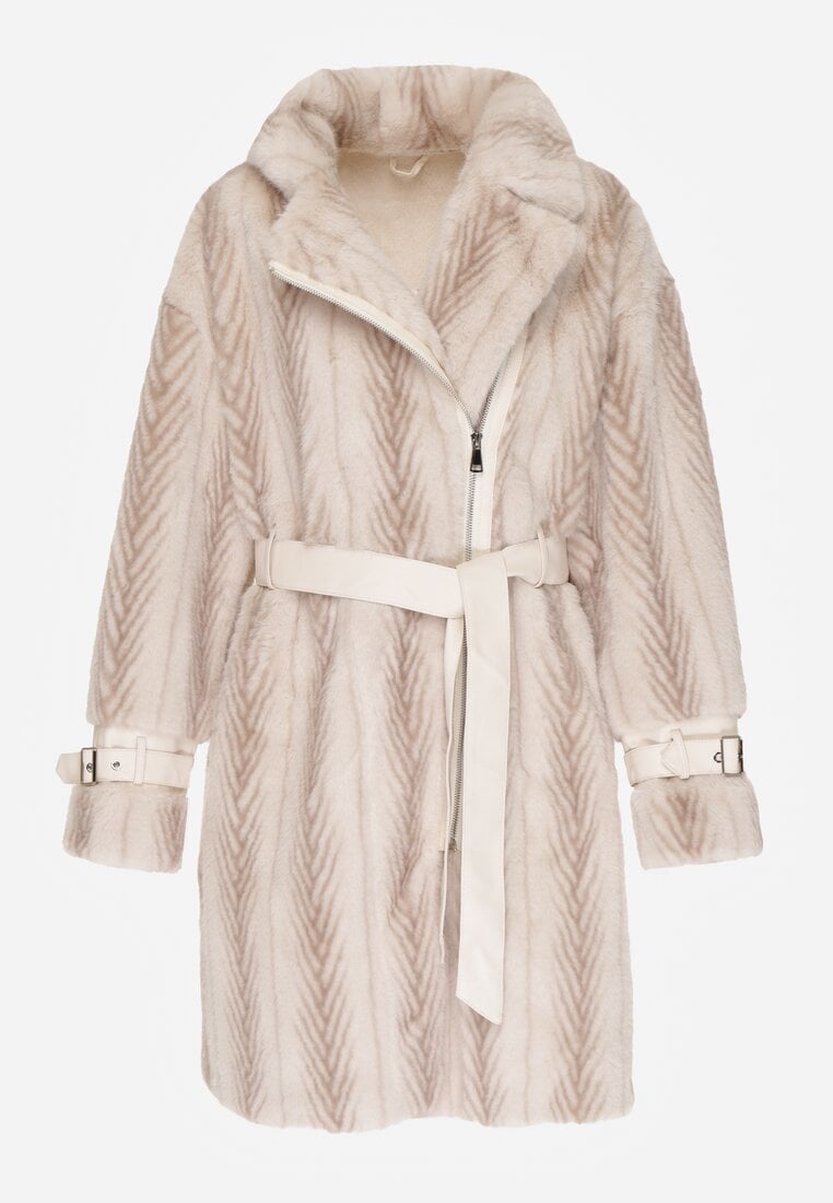 Jasnobeżowy Futrzany Płaszcz z Wiązanym Paskiem i Ozdobnymi Sprzączkami Felryna