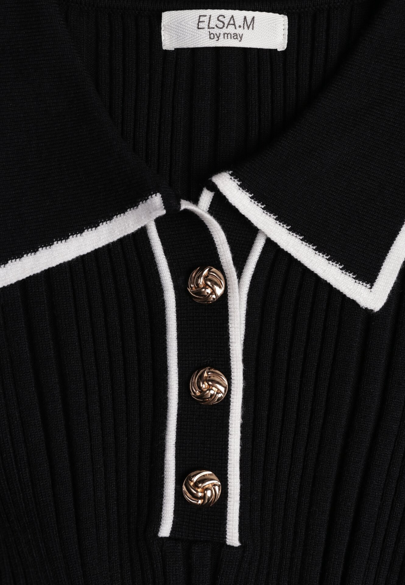 Czarny Sweter z Wiskozą w Stylu Retro z Kołnierzykiem i Guzikami Sarrise