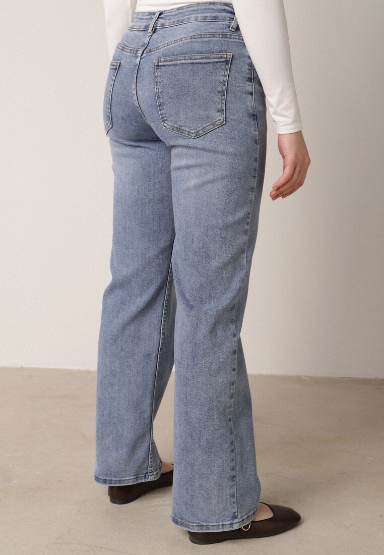 Niebieskie Szerokie Jeansy z Regularnym Stanem z Bawełną i Domieszką Wiskozy Lairoe