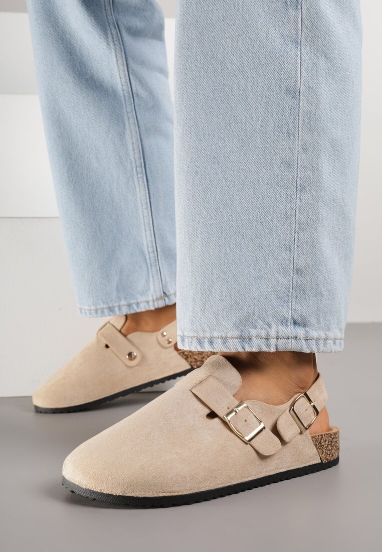 Beżowe Sandały w Stylu Chodaków Ozdobione Klamrami Qyrraya