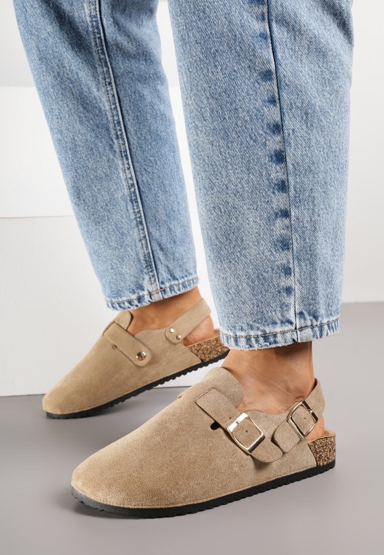 Ciemnobeżowe Sandały w Stylu Chodaków Ozdobione Klamrami Qyrraya