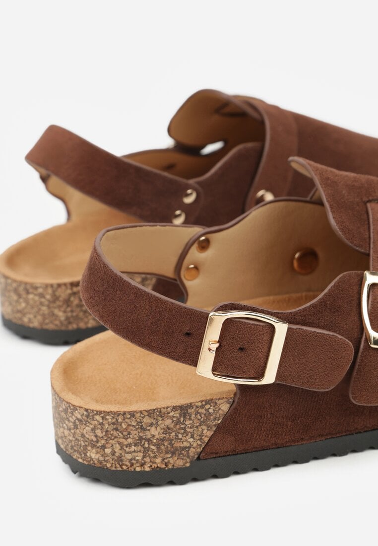 Brązowe Sandały w Stylu Chodaków Ozdobione Klamrami Qyrraya