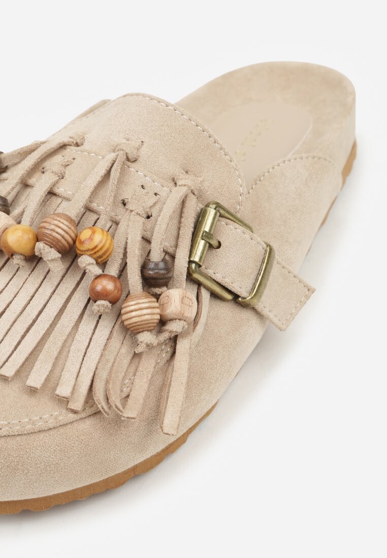 Papuci Bej închis