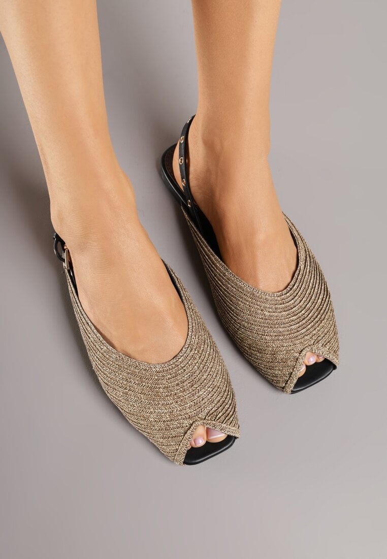 Ciemnobeżowe Sandały Ozdobione Plecionką i Aplikacjai Hellia