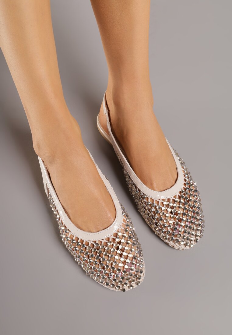 Beżowe Lakierowane Sandały Ozdobione Cyrkoniami Caiwenys