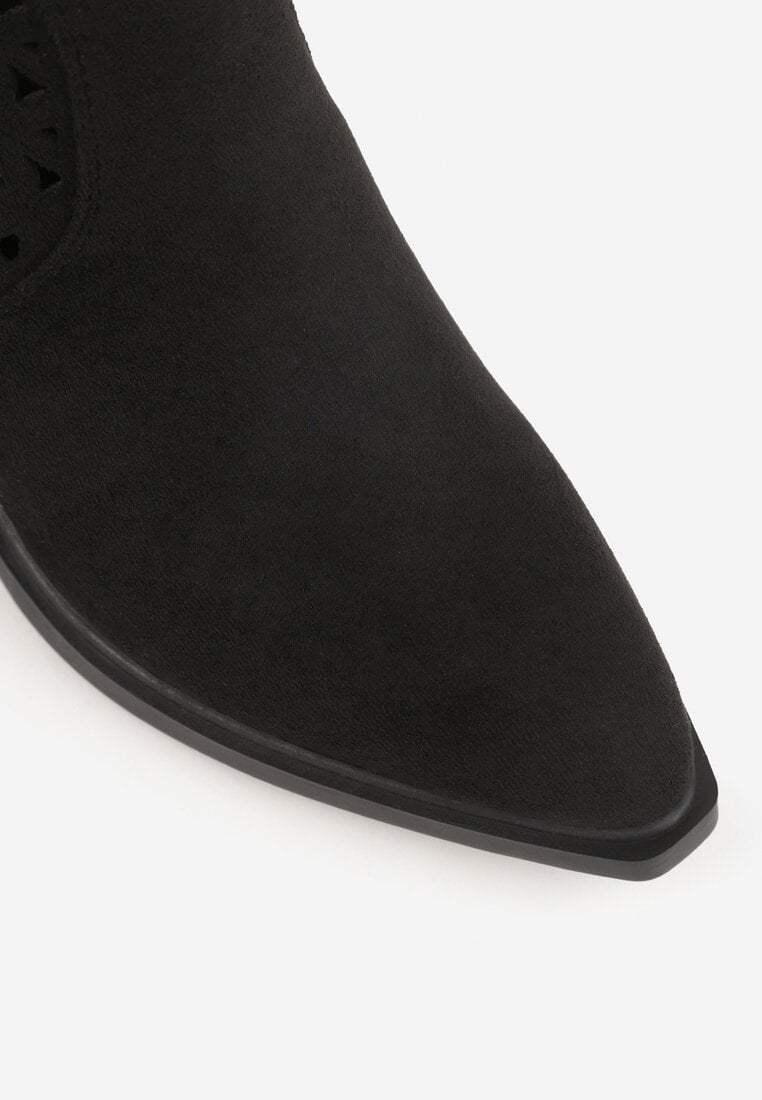 Czarne Botki Kowbojki na Stożkowym Obcasie z Ażurowym Wzorem i Eathetina