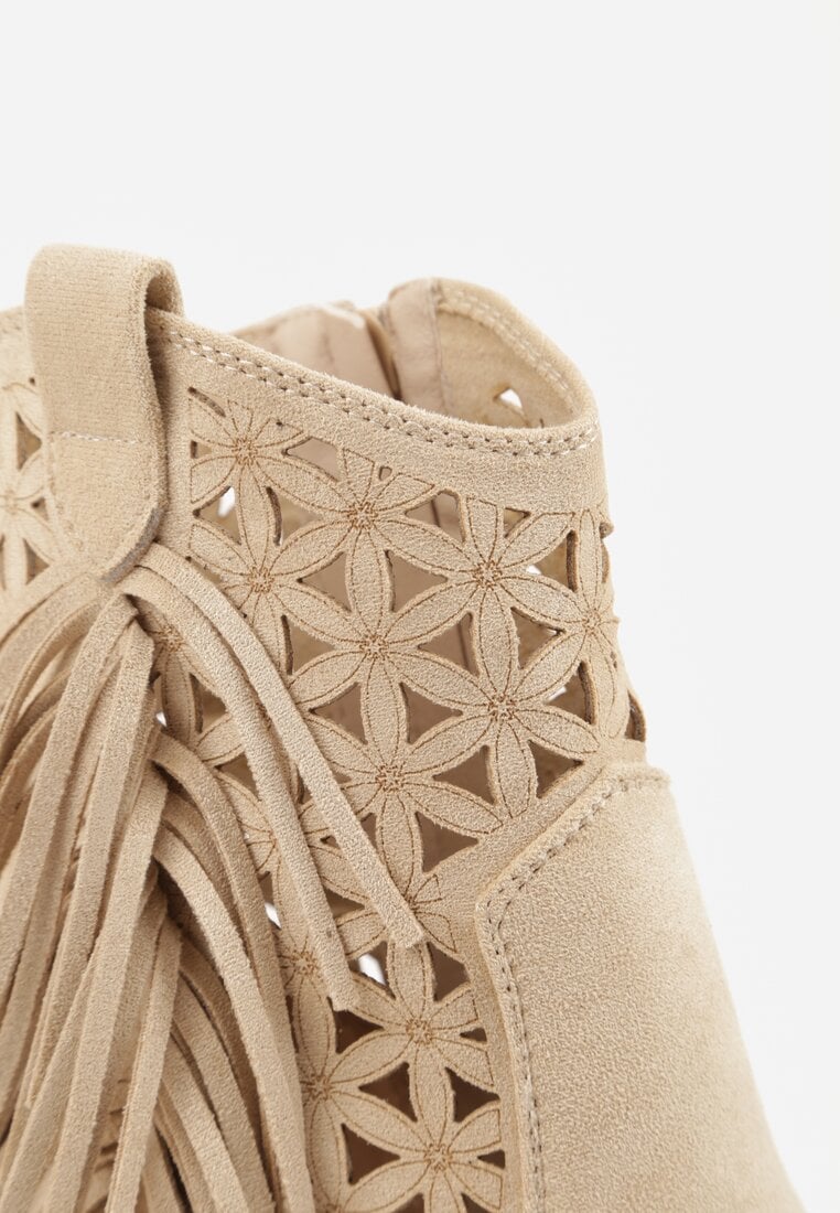 Beżowe Botki Kowbojki na Stożkowym Obcasie z Ażurowym Wzorem i Eathetina