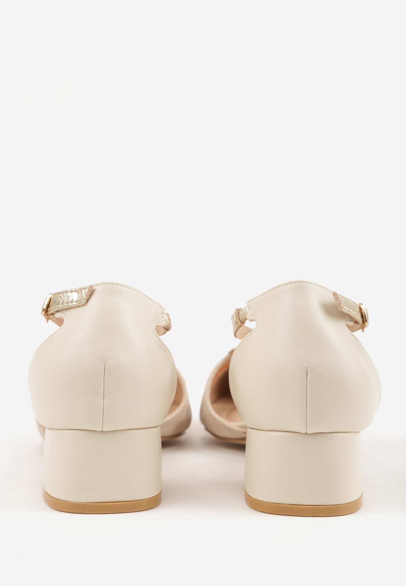 Beżowe Czółenka na Obacasie z Wycięciami i Metalicznymi Paskami Prosilis