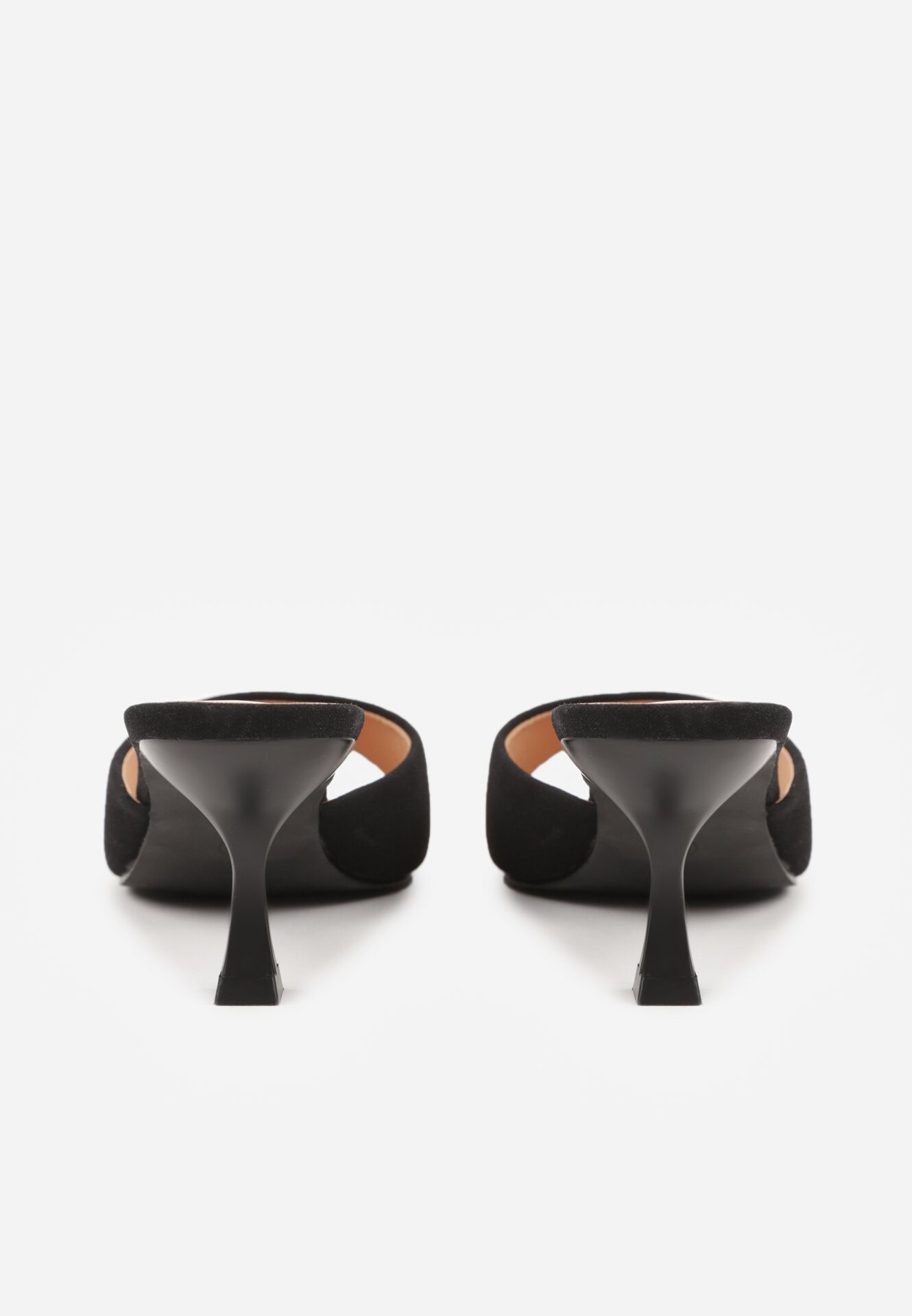 Czarne Klapki na Kaczuszce z Otwartym Noskiem Xenlyn