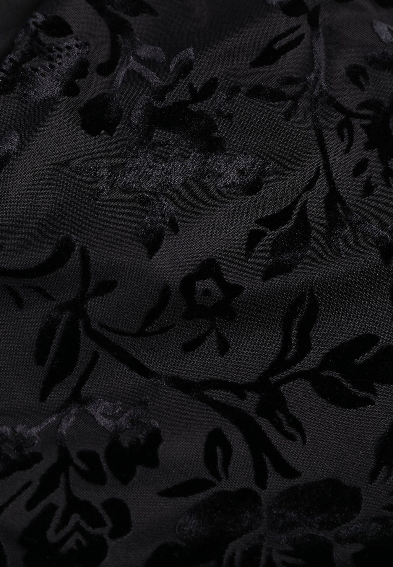 Czarna Dopasowana Sukienka VICES z Wiązaniem i Welurowym Wzorem Thessadenah