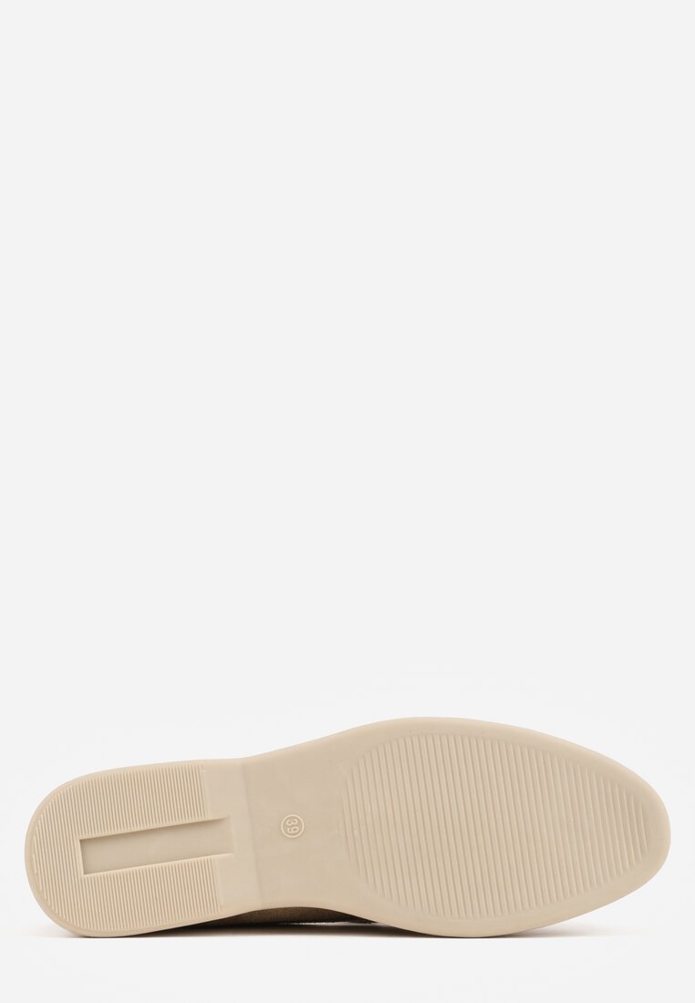 Jasnozielone Mokasyny z Imitacji Zamszu z Ozdobnym Przeszyciem i Zawieszką Veleyra