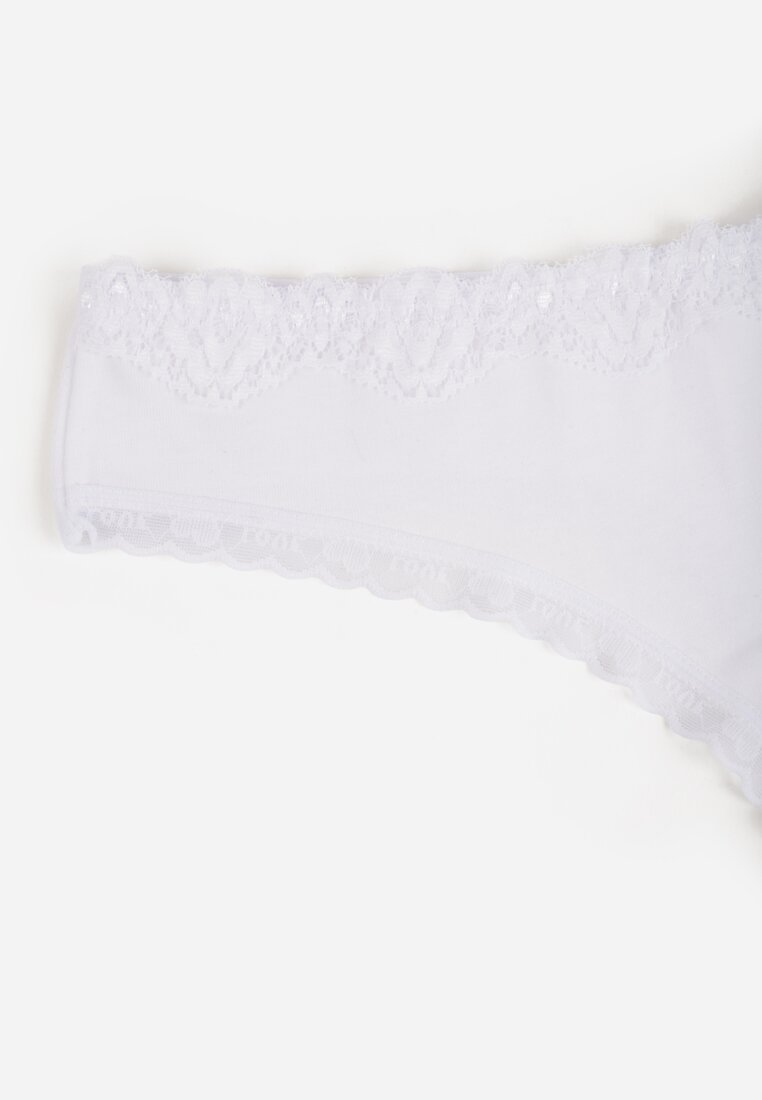 Białe Majtki z Bawełną Typu Stringi Ozdobione Koronką Cirilise