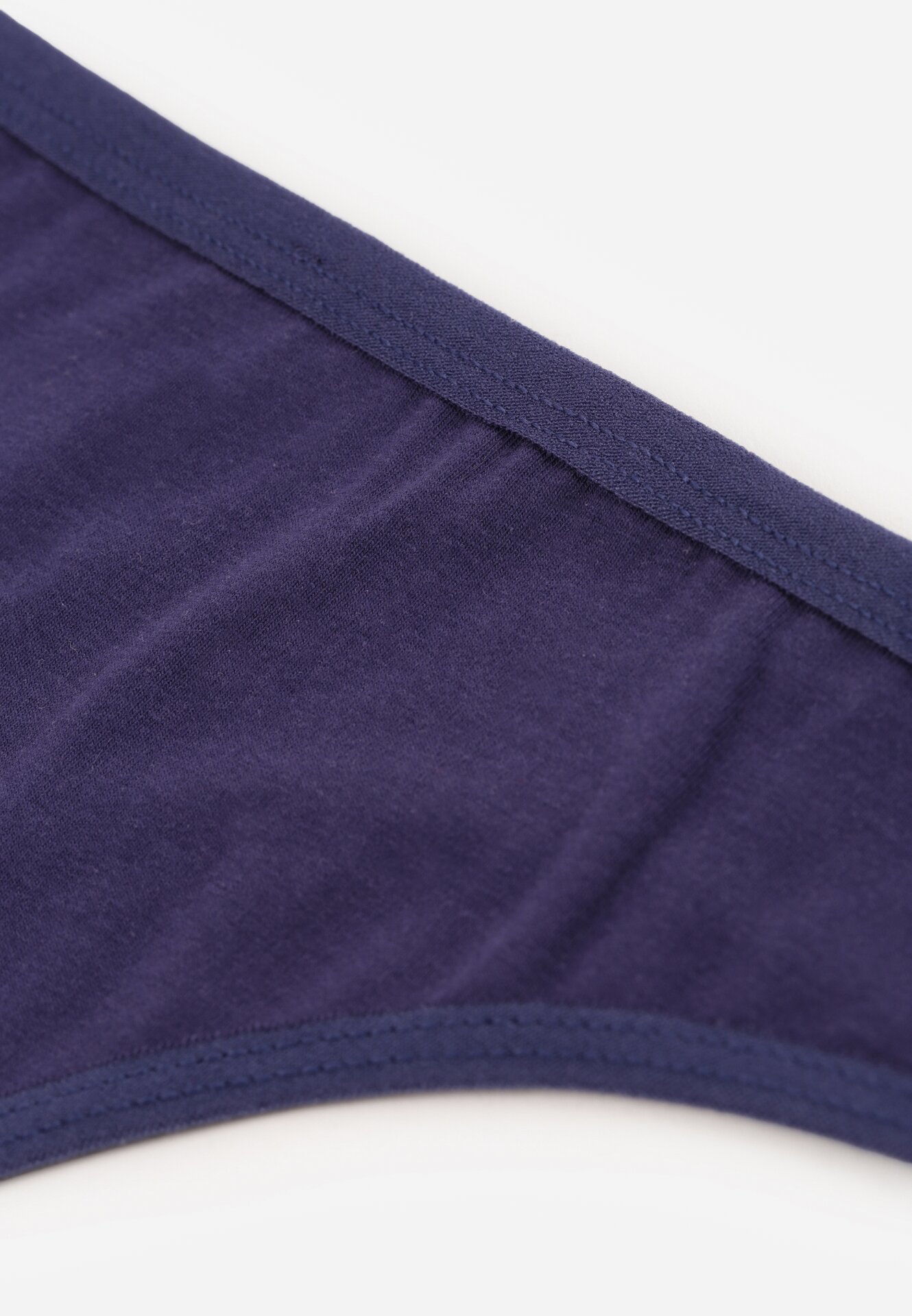 Granatowe Majtki Typu Stringi z Bawełną Asoia