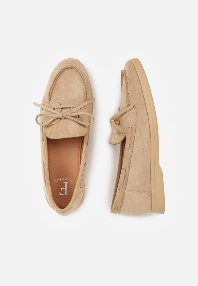 Ciemnobeżowe Mokasyny Ozdobione Wiązaniem Fyrelerris