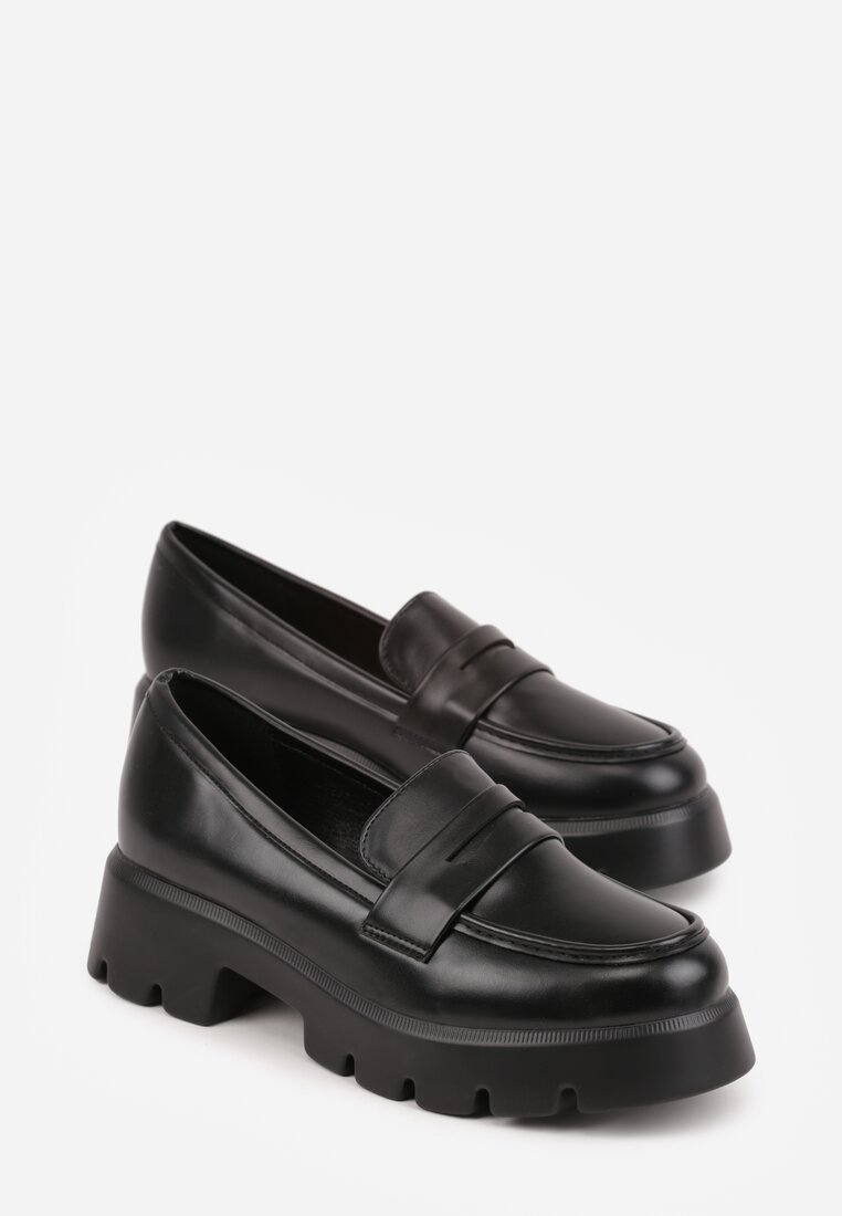 Czarne Mokasyny na Grubej Tłoczonej Podeszwie Dorikharei