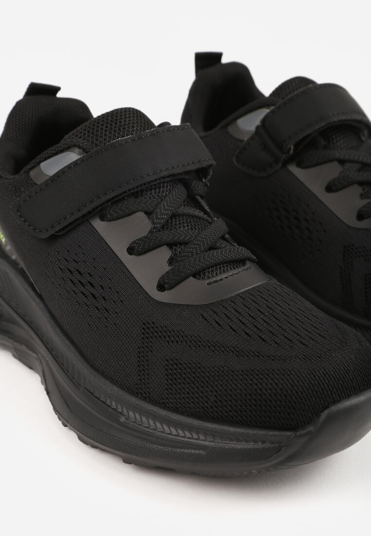 Czarne Buty Sportowe Sneakersy na Grubej Podeszwie z Tłoczeniem Hyrene