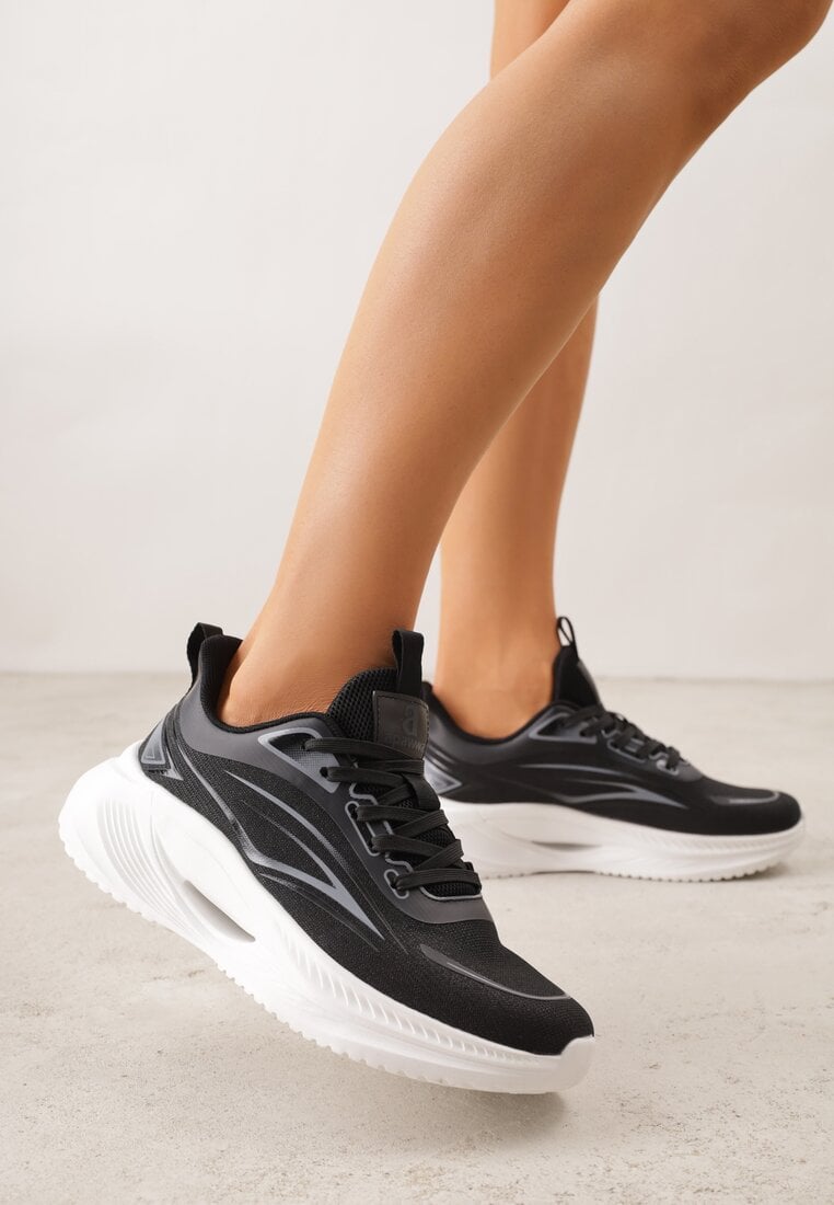 Czarne Sneakersy na Grubej Podeszwie z Geometrycznym Motywem Nedaneira