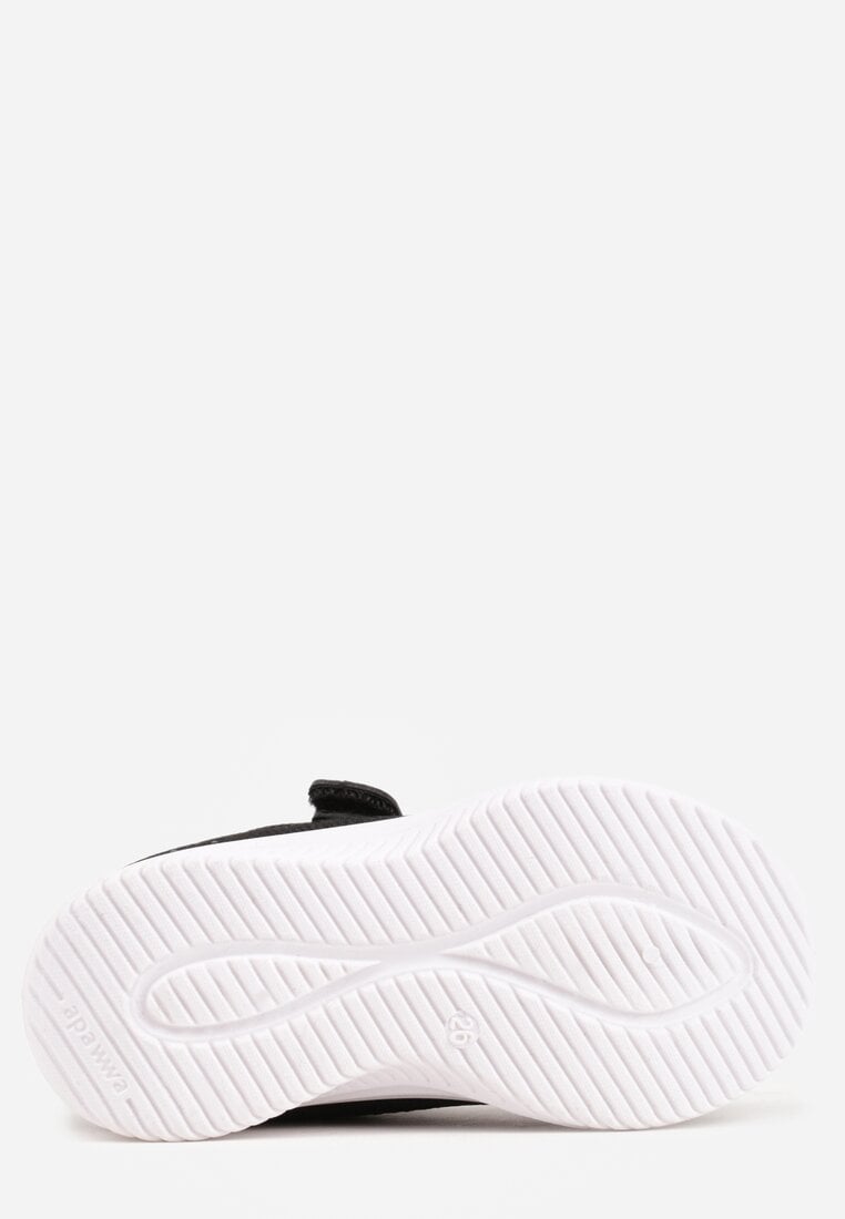 Czarno-Białe Buty Sportowe Sneakersy z Perforacją i Tłoczoną Podeszwą Uriltora