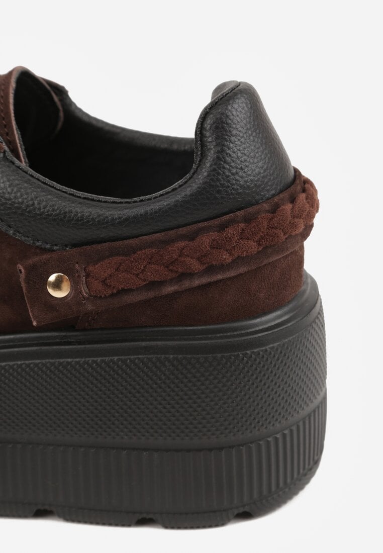 Brązowe Sneakersy Skórzane na Grubej Podeszwie z Plecionym Paskiem i Ozdobą Chalessei