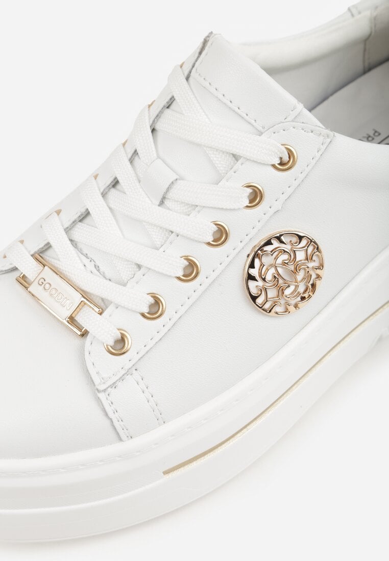 Białe Sneakersy na Koturnie ze Skóry Naturalnej z Ozdobami Cnassophe