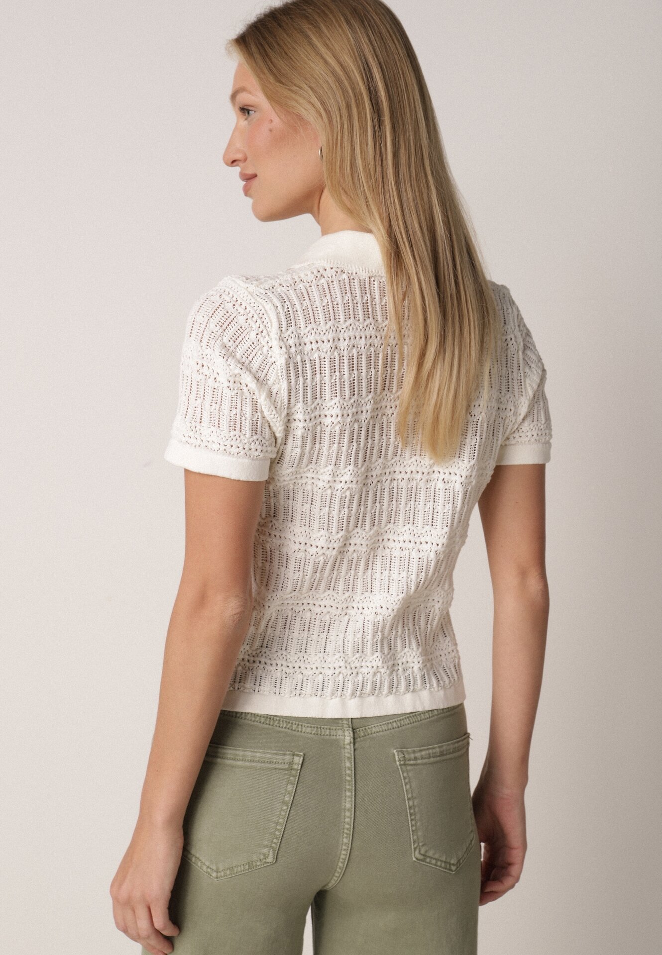 Beżowa Szydełkowa Bluzka z Wiskozy z Guzikami i Kołnierzykiem Calime