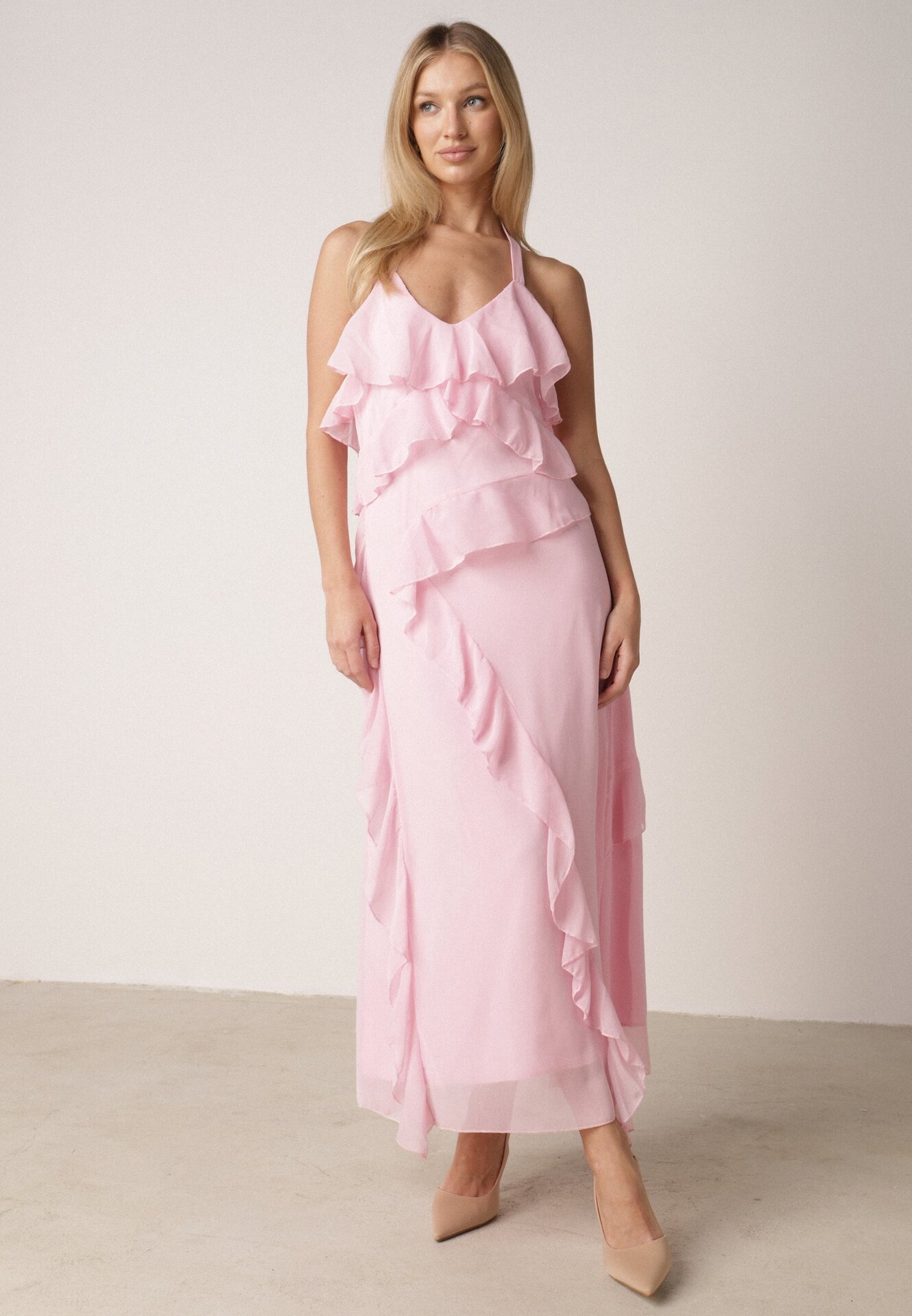 Różowa Koktajlowa Sukienka Taliowana z Falbankami Wiązana na Szyi Demeina