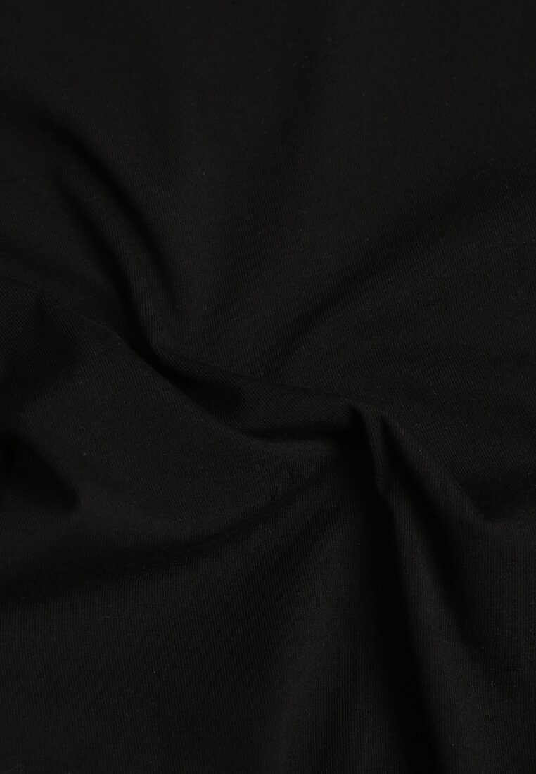 Czarna Bluzka z Elastycznego Materiału z Dekoltem Łódką Megaris