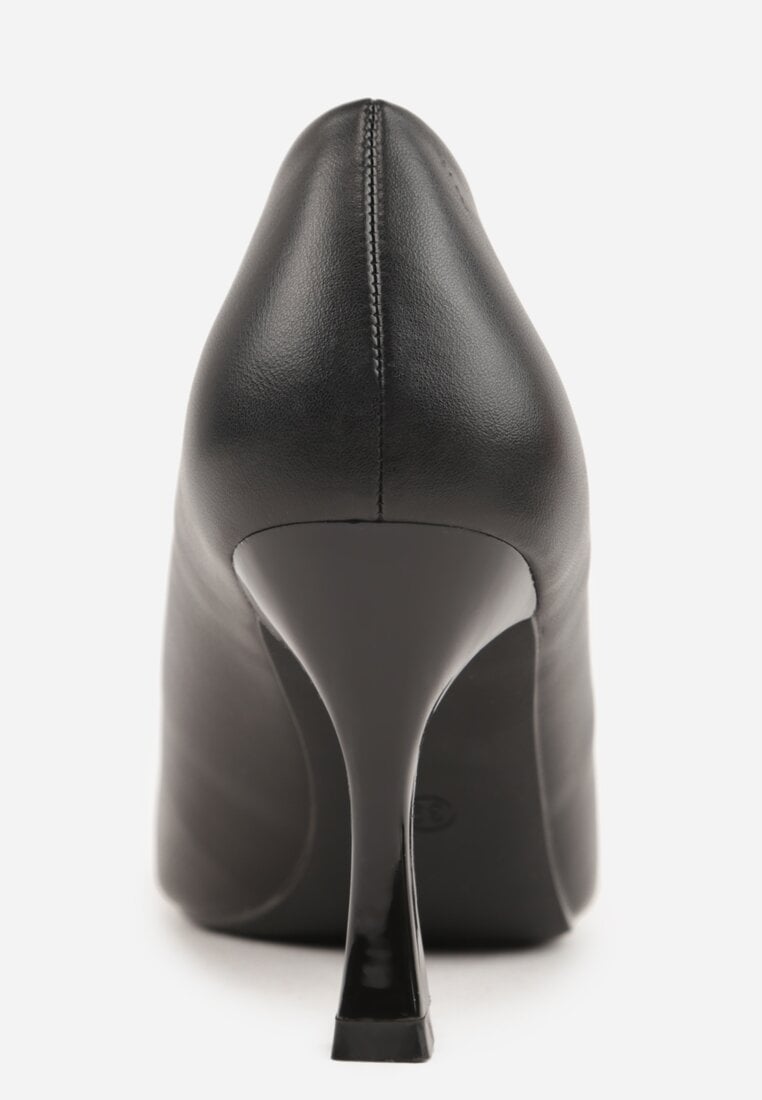 Czarne Szpilki Ozdobione z Geometryczną Aplikacją Lysastos