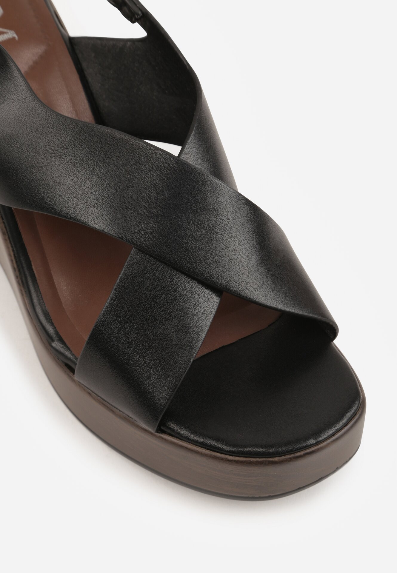 Czarne Sandały na Koturnie i Platformie Ozdobione Dwoma Paskami Daphnone