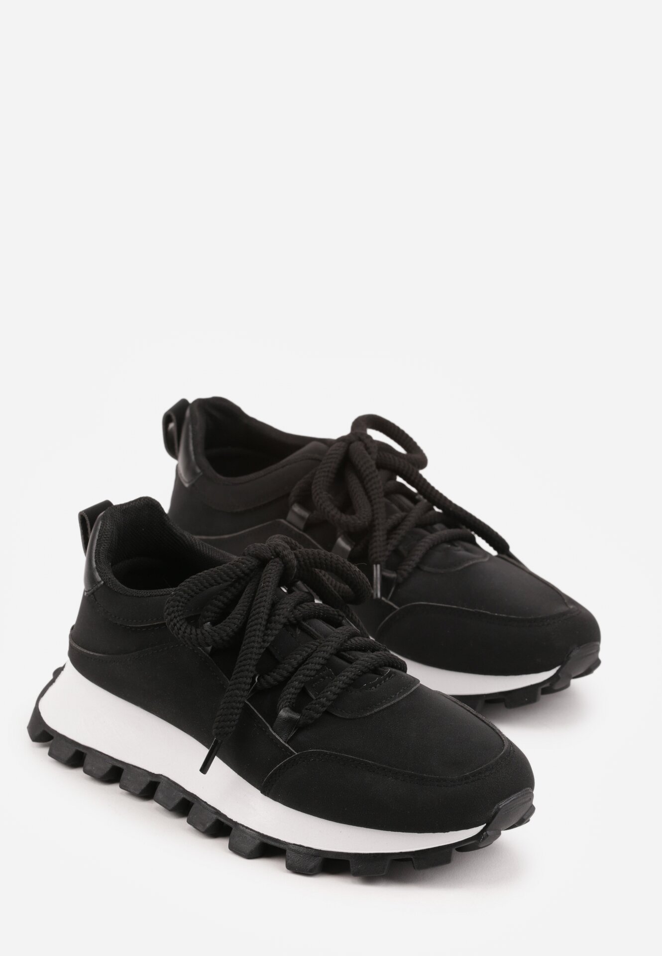 Czarne Sneakersy na Grubej Tłoczonej Podeszwie Zerda