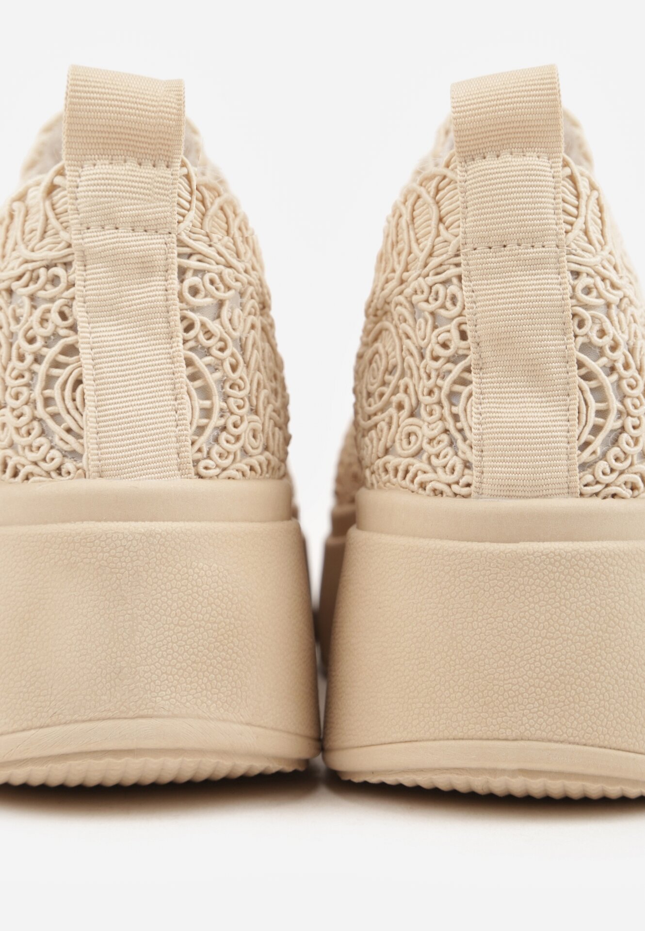 Beżowe Sneakersy z Plecionki na Grubej Podeszwie w Stylu Boho Dacara