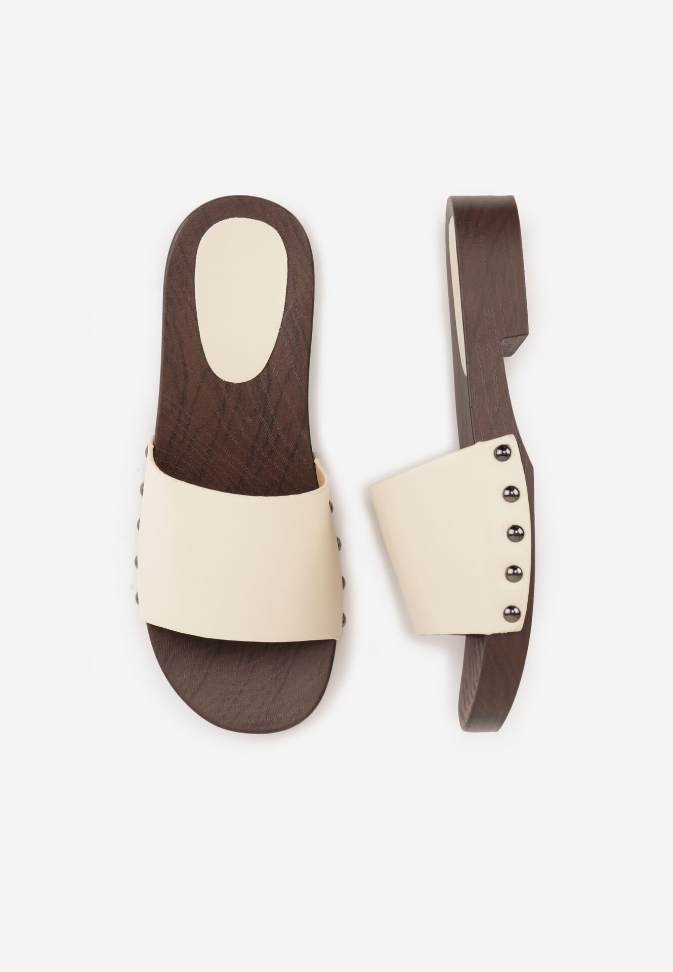 Beżowe Klapki w Klasycznym Stylu z Nitami Talove