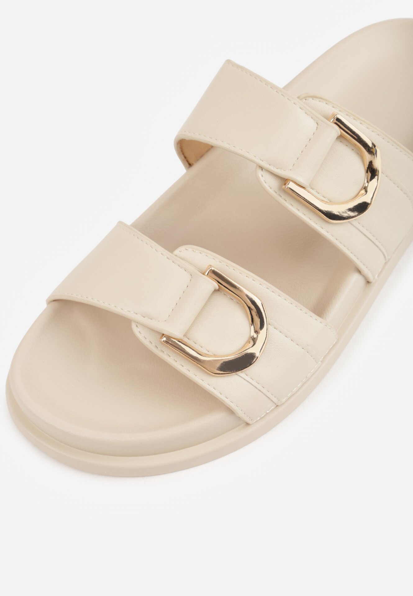 Beżowe Klapki Ozdobione Dwoma Klamrami Sthosaildy