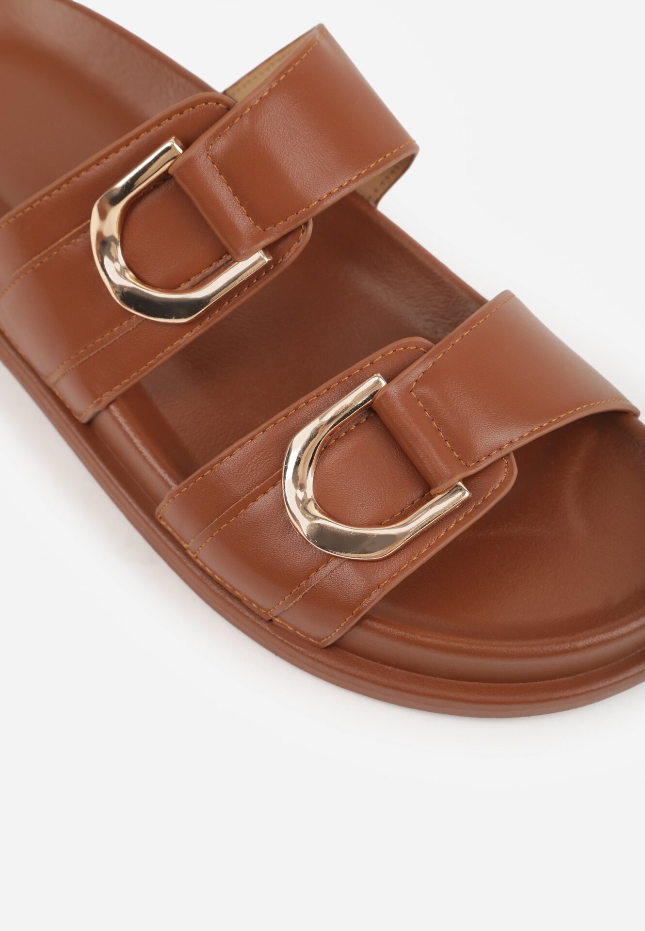 Brązowe Klapki Ozdobione Dwoma Klamrami Sthosaildy