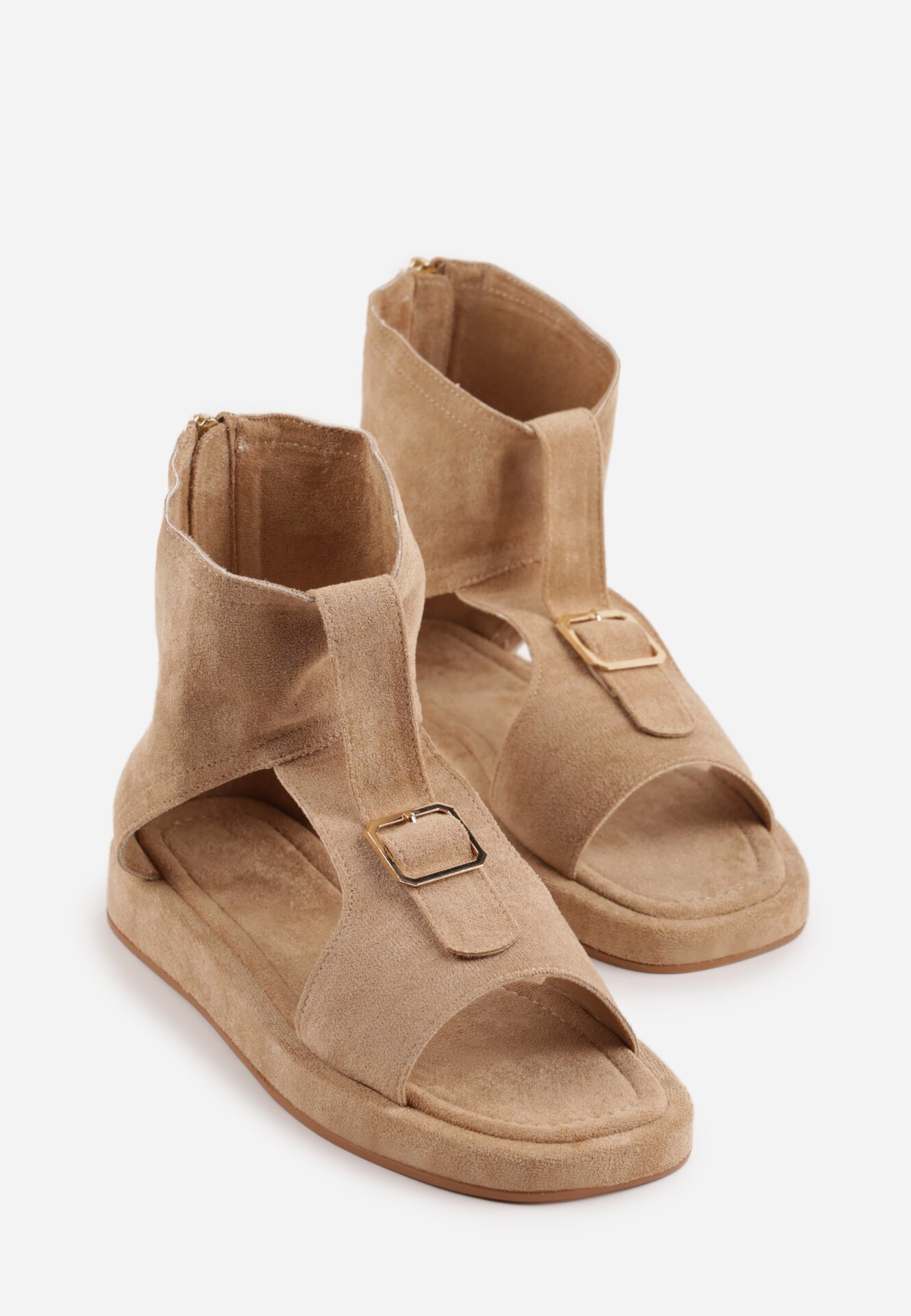 Ciemnobeżowe Sandały w Stylu Botków z Ozdobną Klamrą Theaneasi