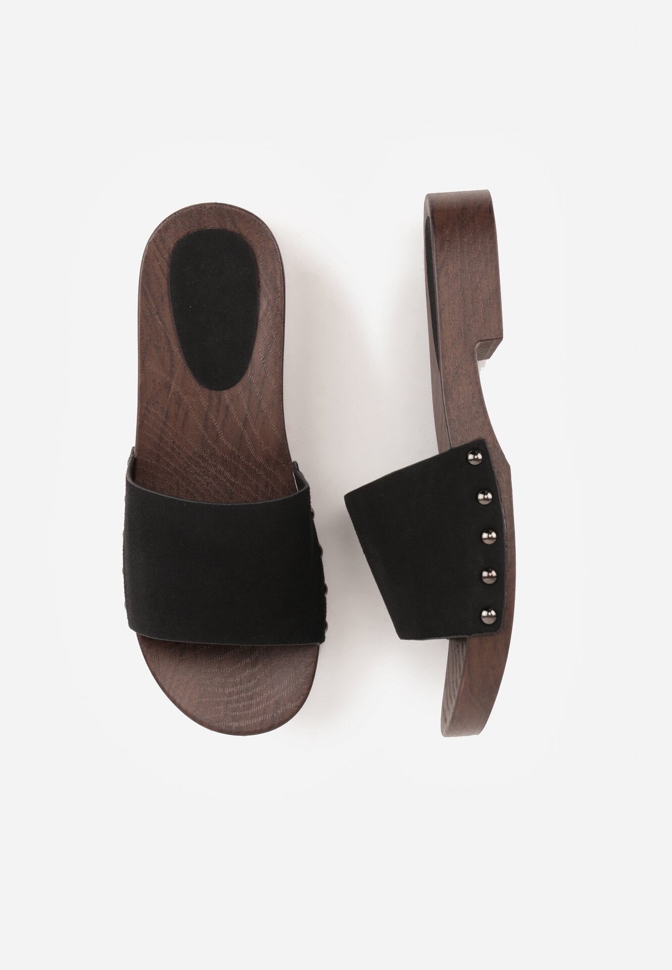 Czarne Klapki Ozdobione Nitami Thronisei