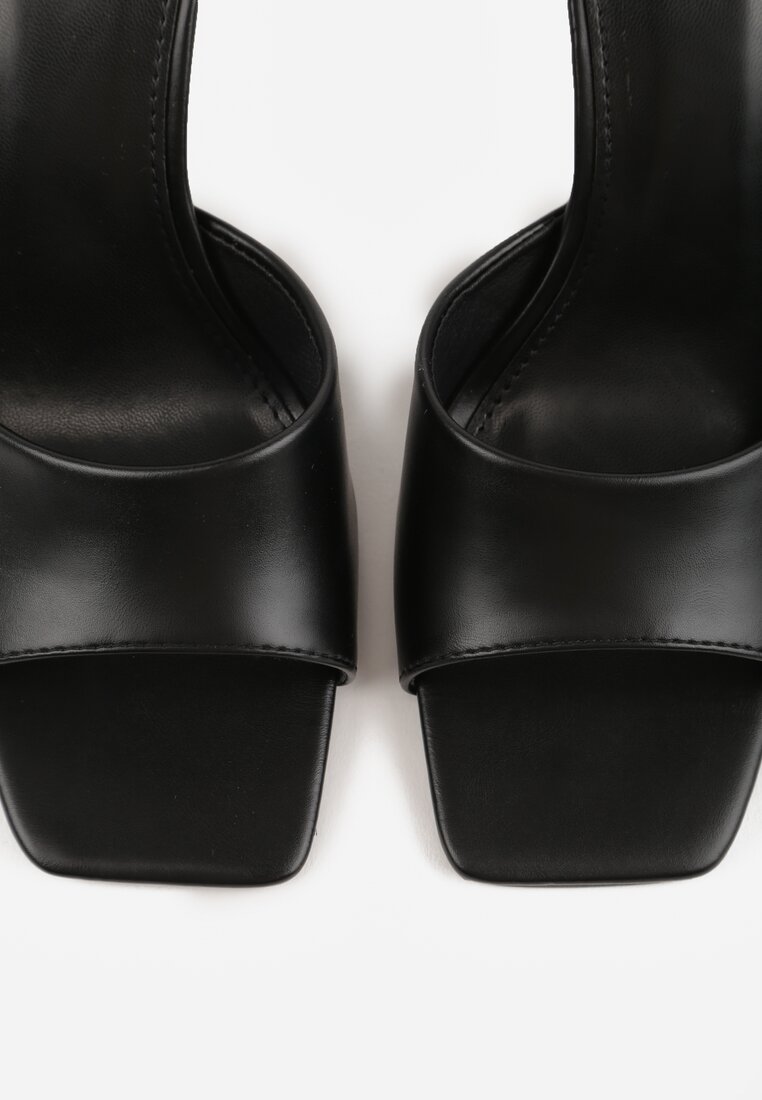 Czarne Klapki na Szpilce z Kwadratowym Noskiem Mellota