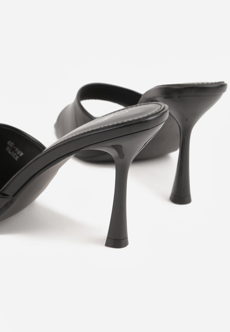 Czarne Klapki na Szpilce z Kwadratowym Noskiem Mellota
