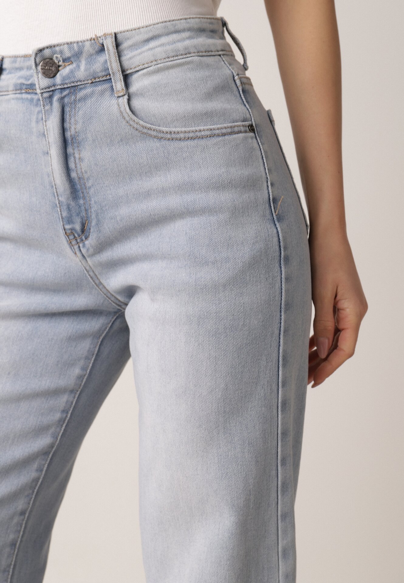 Blugi Albastru deschis