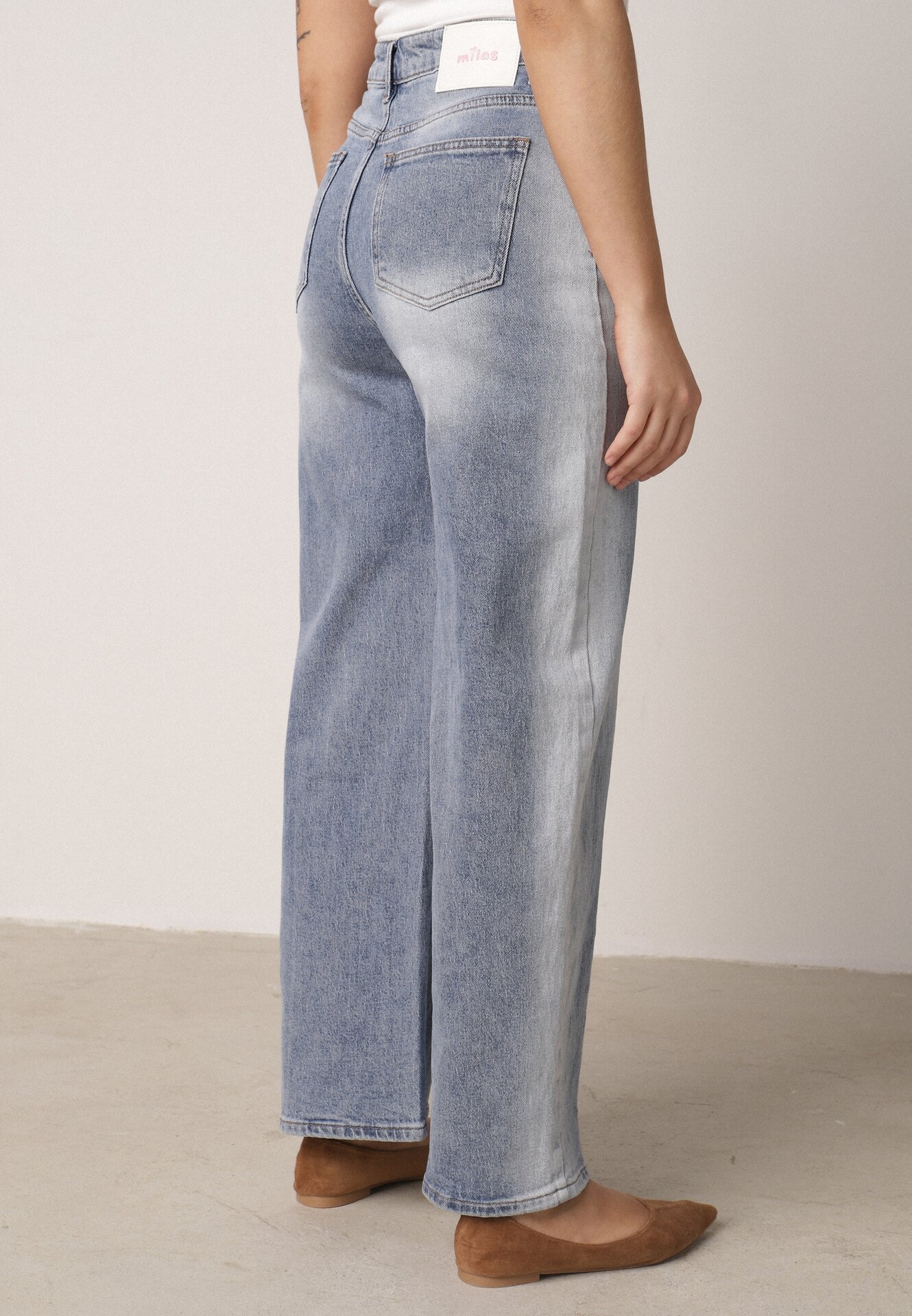 Niebieskie Bawełniane Jeansy Balloon z Asymetrycznym Zapięciem i Wysokim Stanem Evile