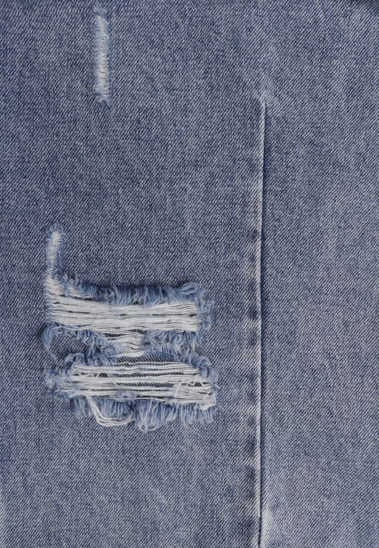 Niebieskie Bawełniane Jeansy Balloon z Wysokim Stanem i z Prztarciami Dziurami Typhaea