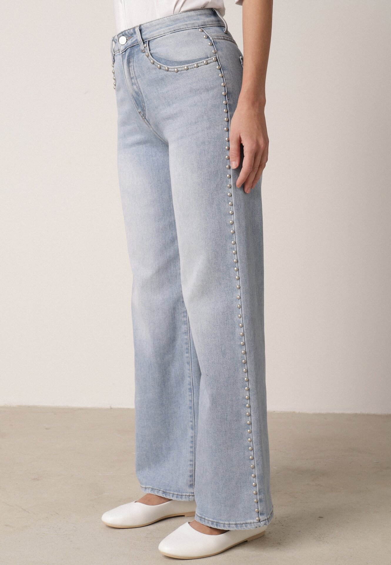 Niebieskie Szerokie Jeansy Wysoki Stan z Bawełną Ozdobione Nitami Basithoe