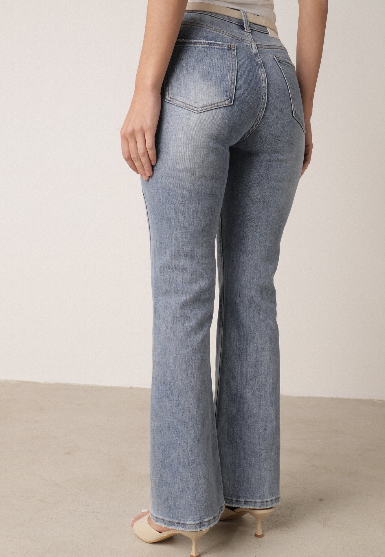 Niebieskie Jeansy Dzwony z Bawełną o Wysokim Stanie Shirinorin