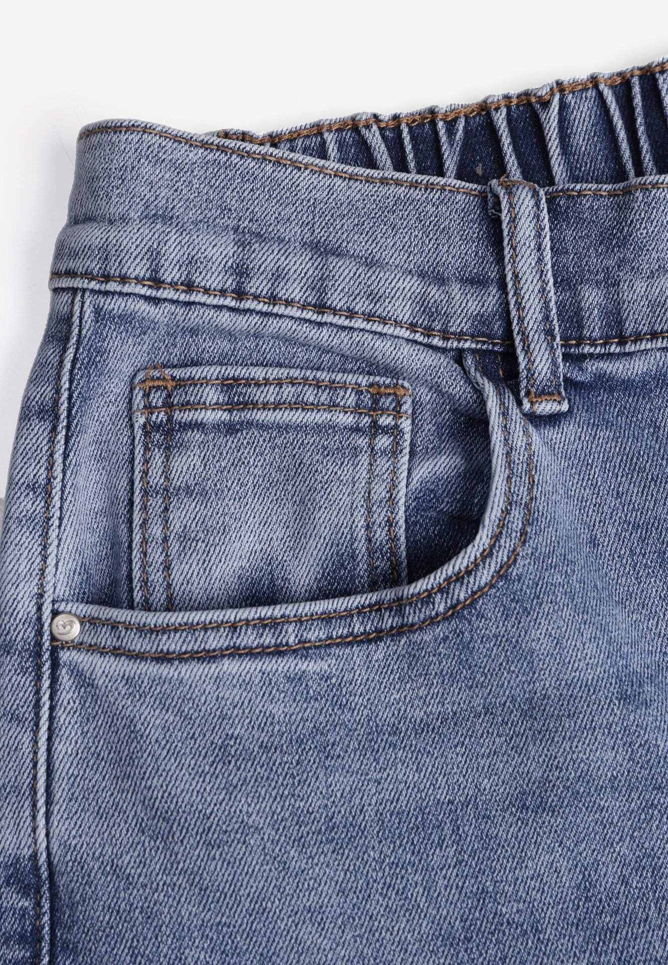 Niebieskie Jeansy z Bawełną o Kroju Mom Fit z Wysokim Stanem Kallis