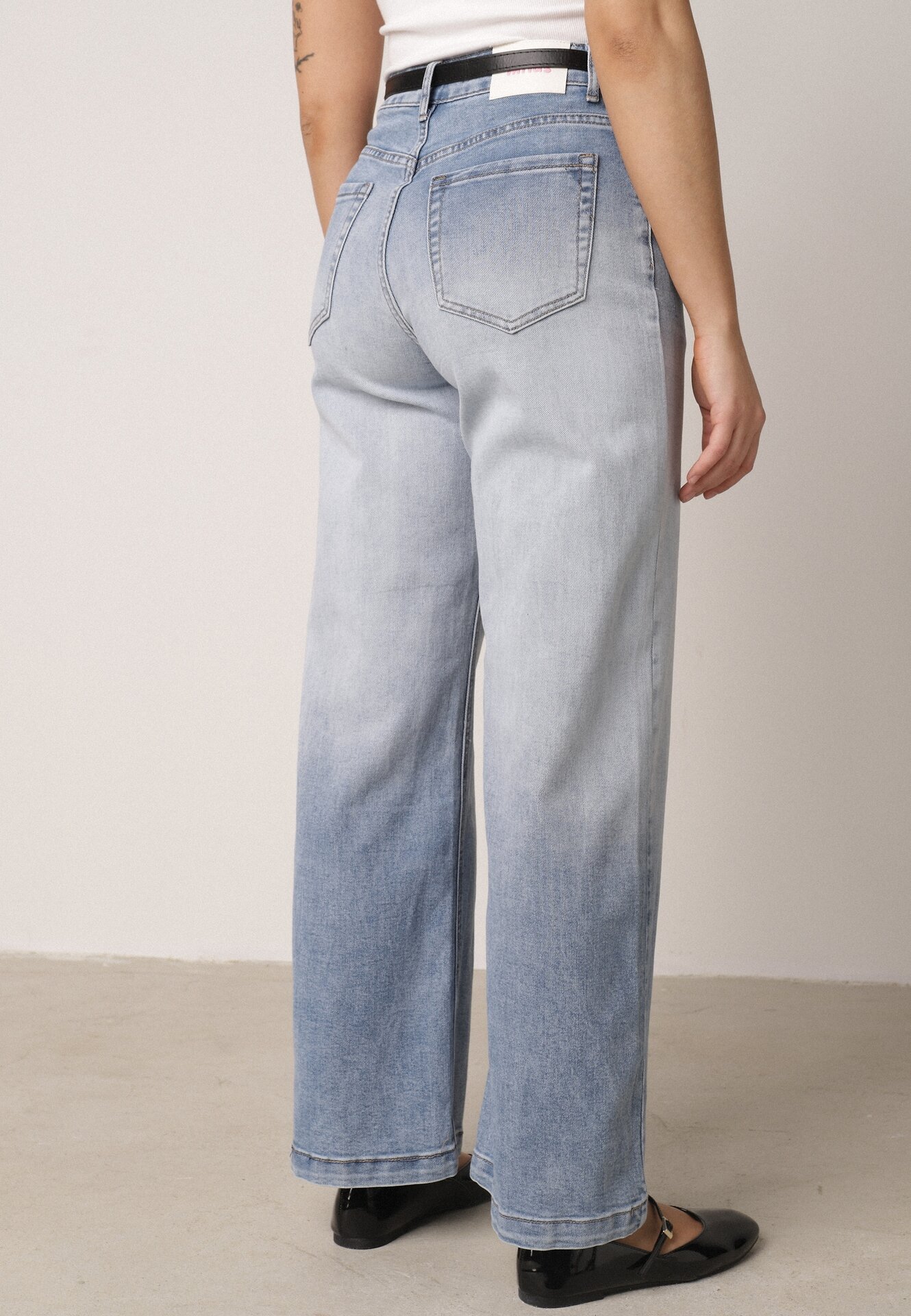 Niebieskie Szerokie Jeansy z Bawełną i Wysokim Stanem z Efektem Gradientu Canine