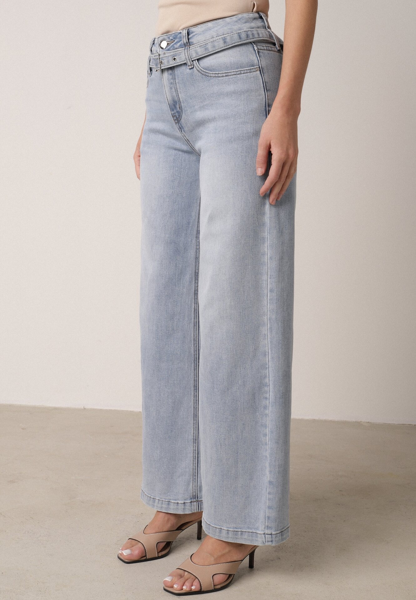 Niebieskie Szerokie Jeansy z Bawełną z Wysokim Stanem i Denimowym Paskiem Venwyn