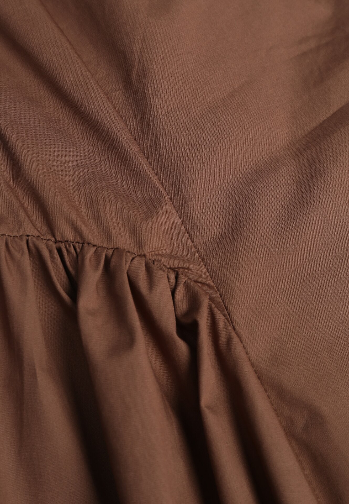 Brązowa Sukienka Bawełniana o Rozkloszowanym Fasonie z Dekoltem Łódką i Kieszeniami Elenira