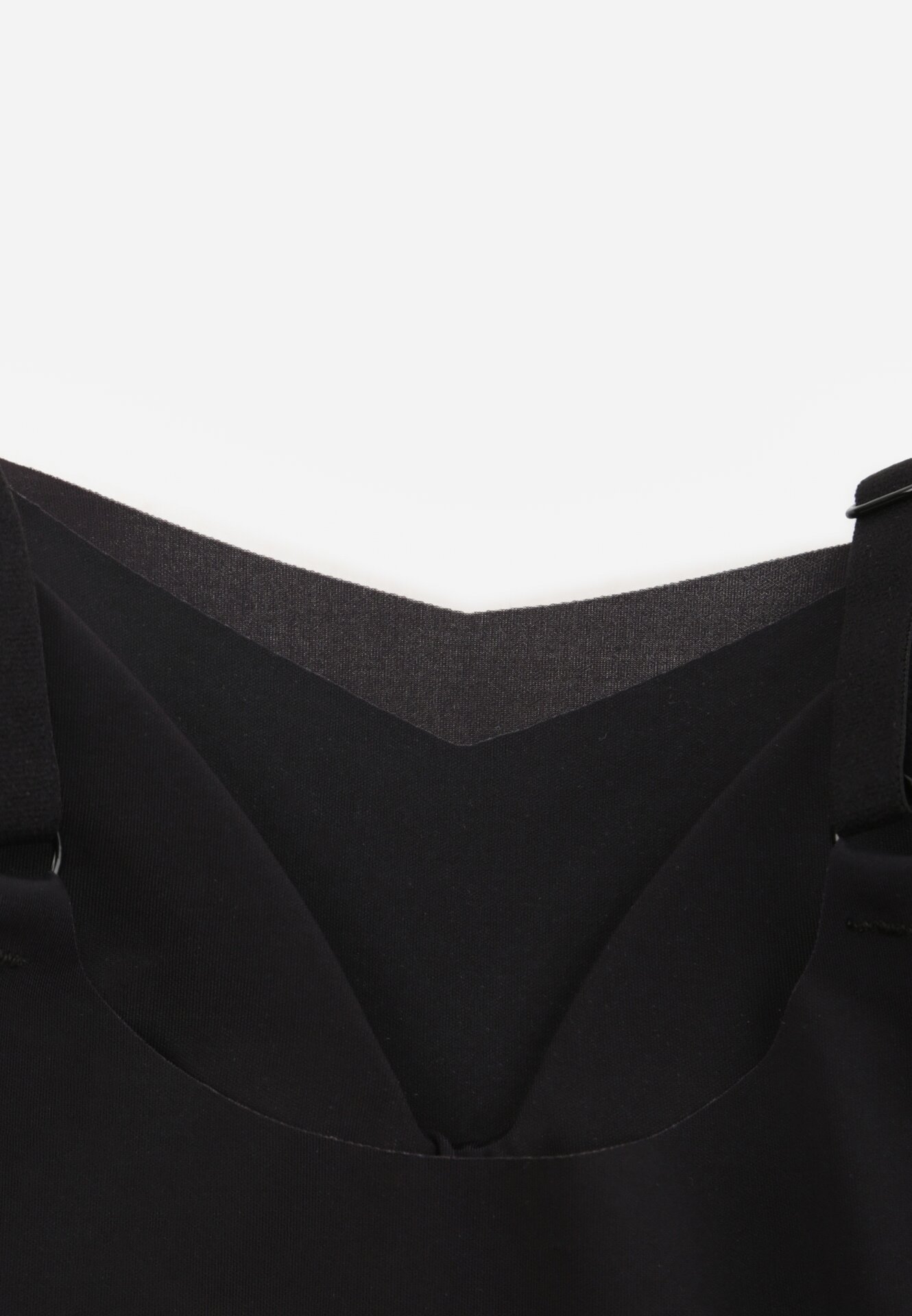 Czarny Bezszwowy Biustonosz Bez Fiszbin z Usztywnianymi Miseczkami Leavessa